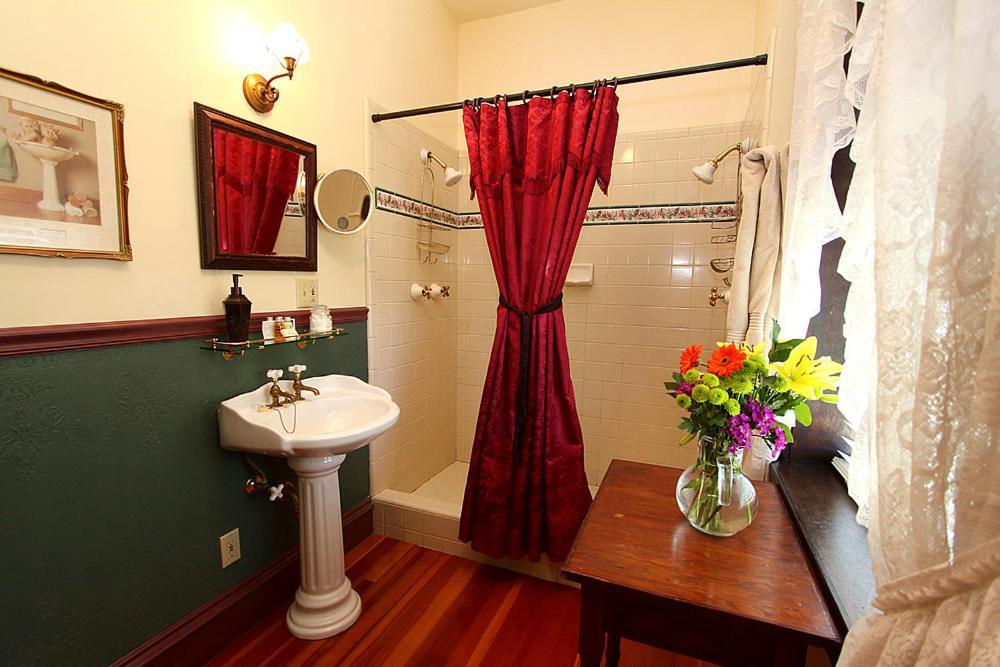 The National Hotel Jamestown Rom bilde
